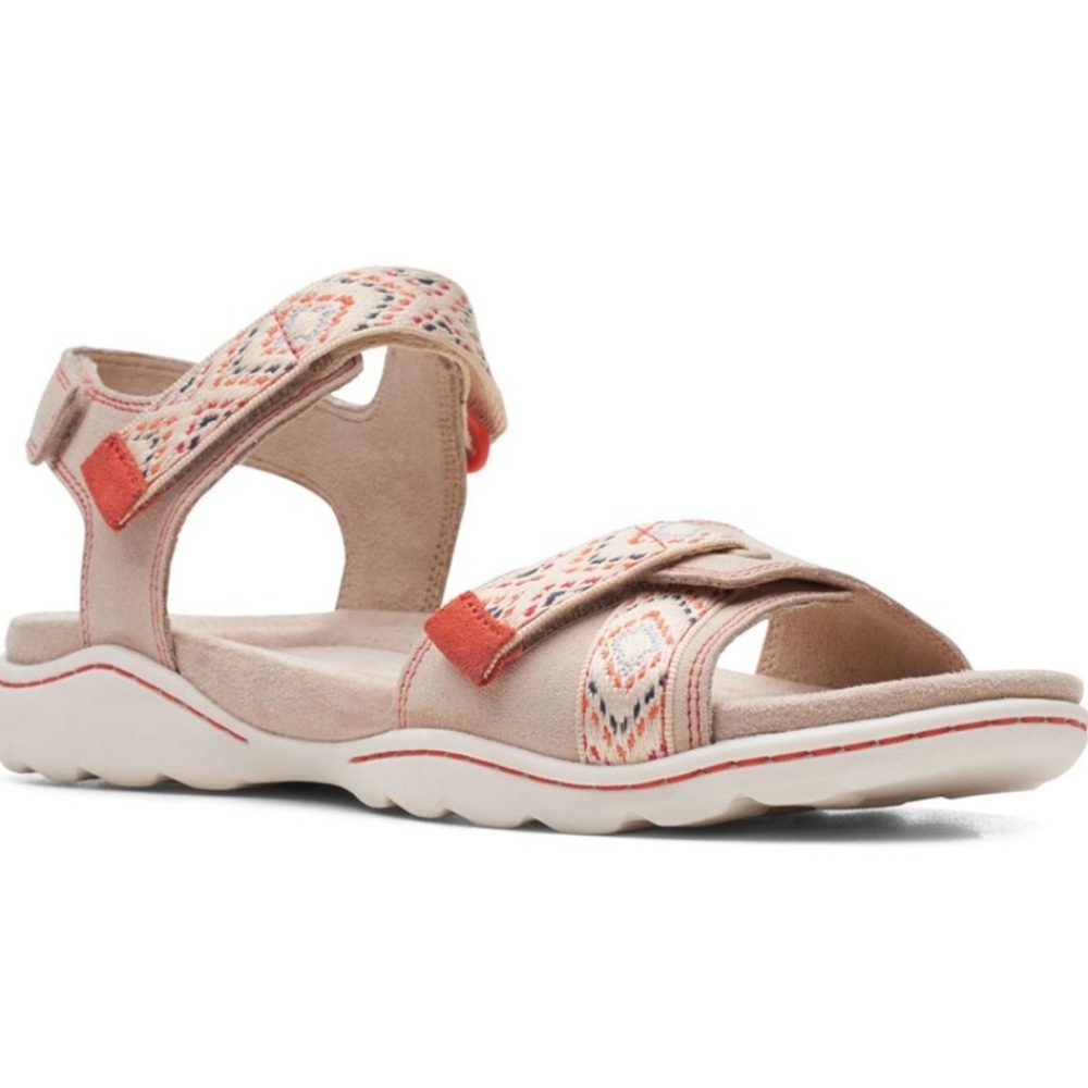 Clarks Amanda Sprint Suede Sandals - Sand